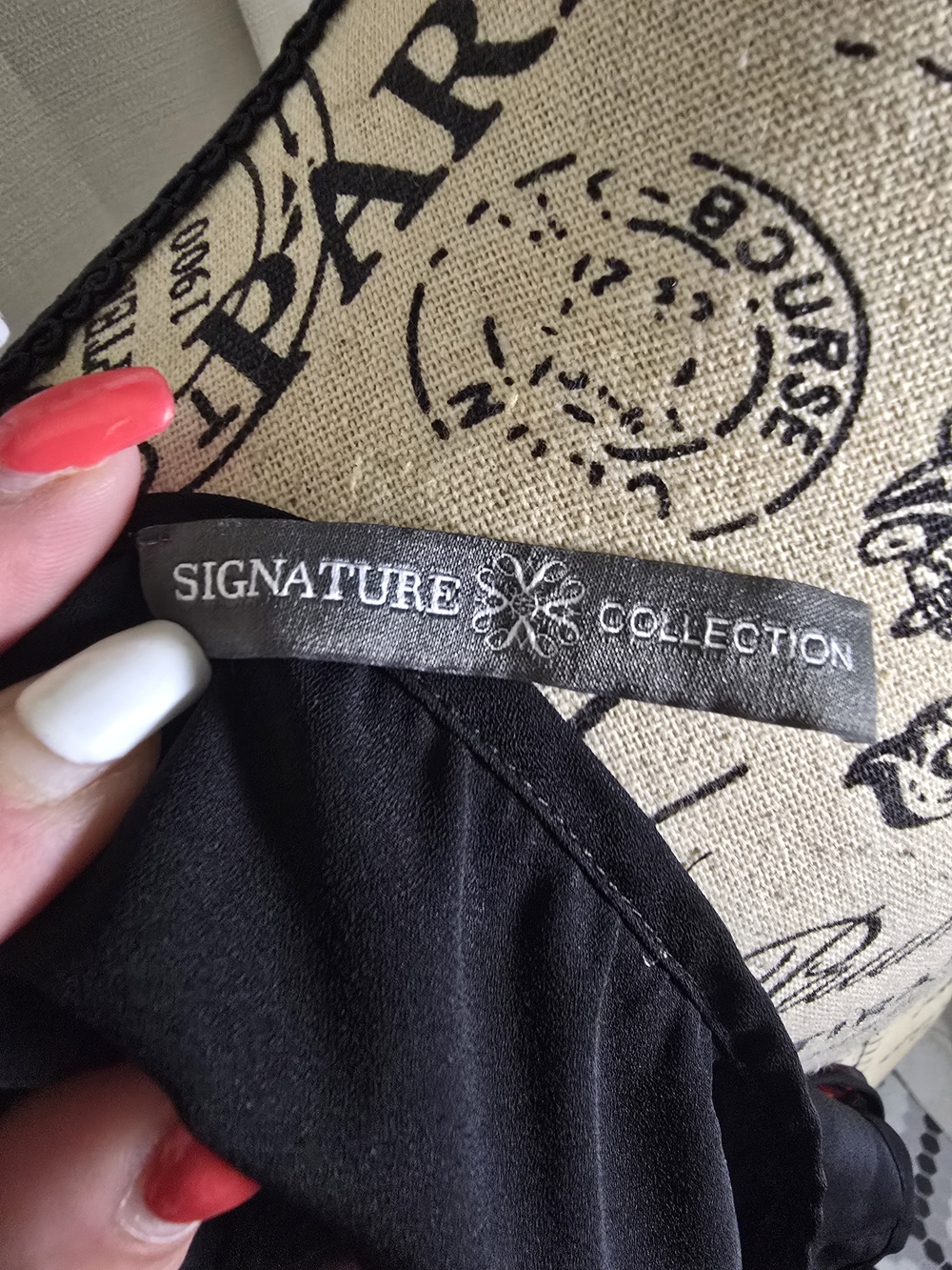 Signature Collection Blouse - Picture 5 of 7